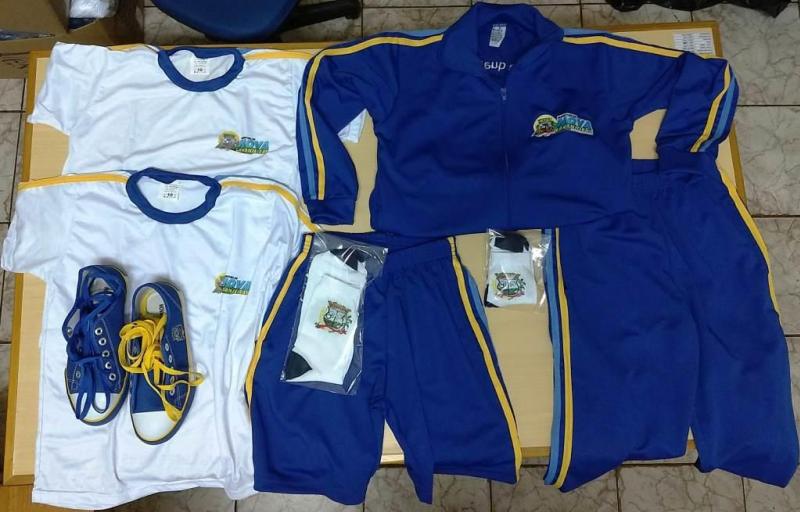 Nova Laranjeiras repassa Uniforme Escolar para Alunos da Rede Municipal de Ensino